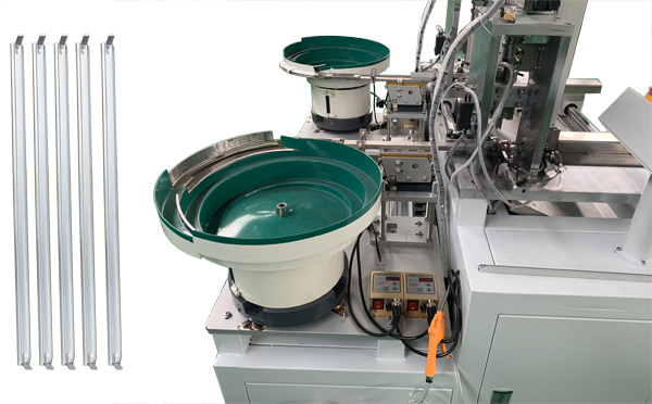 automatically-solar-panel-assembly-machine